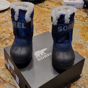 Sorel kids snow boot